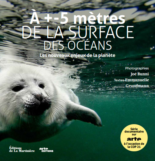 Couverture du livre : À +- 5 mètres de la surface des océans. Les nouveaux enjeux de la planète